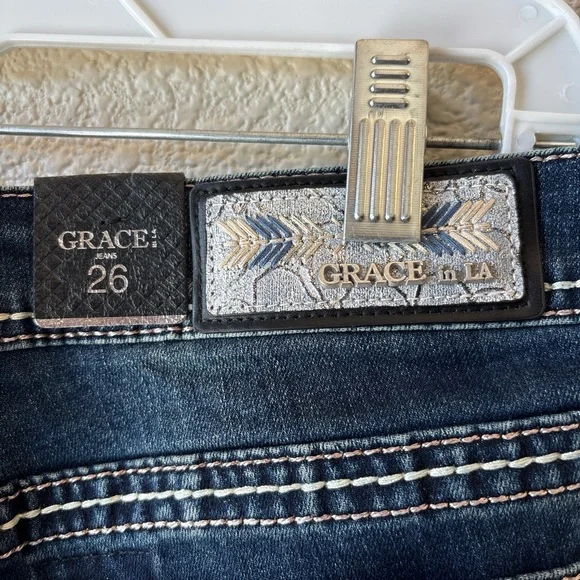 Grace in LA Dark Blue Boot Cut Jeans with Embroidered Details Size 26 - NWT - Picture 5 of 7
